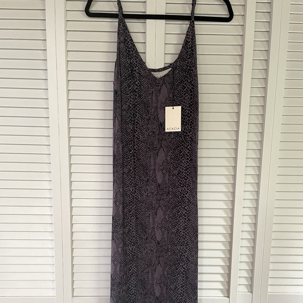 Brand New Acacia Lewis dress in Samba